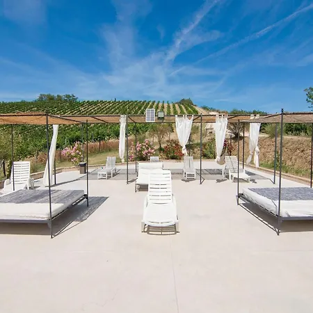 In Grottammare With Jacuzzi & Garden *