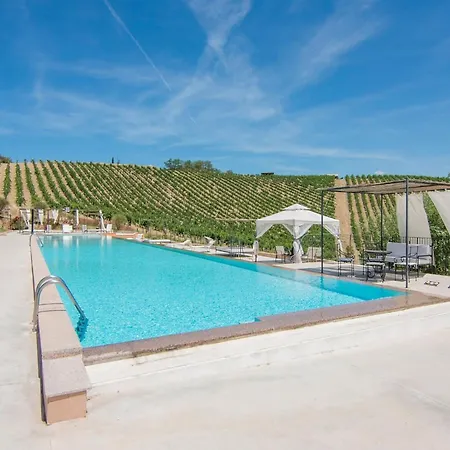 Apartment In Grottammare With Jacuzzi & Garden